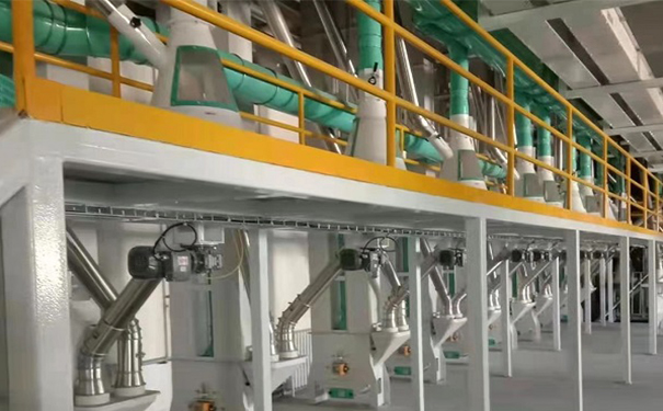 甜蕎脫殼成套設(shè)備實(shí)拍圖片