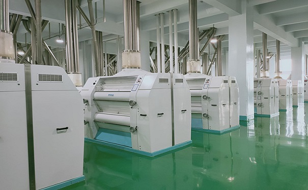 氣動(dòng)智能伺服磨粉機(jī)實(shí)拍圖片