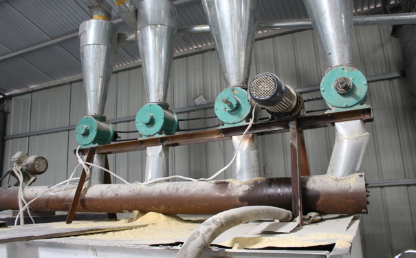 玉米深加工設(shè)備多少錢一臺?其空轉(zhuǎn)運行時不可忽視的細節(jié)有哪些?